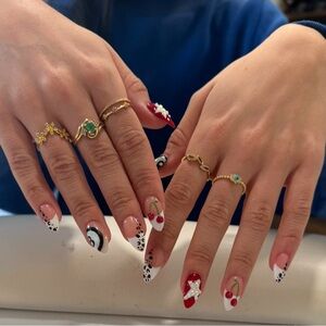 Press on Nails BUY ANY 3 AND GET THE 4th FREE